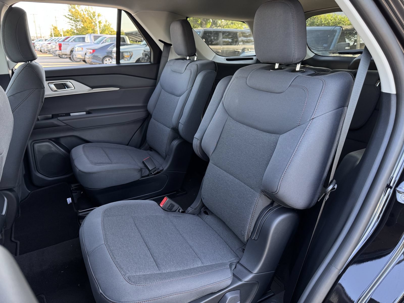 New 2026 Ford Explorer Active RWD image 23