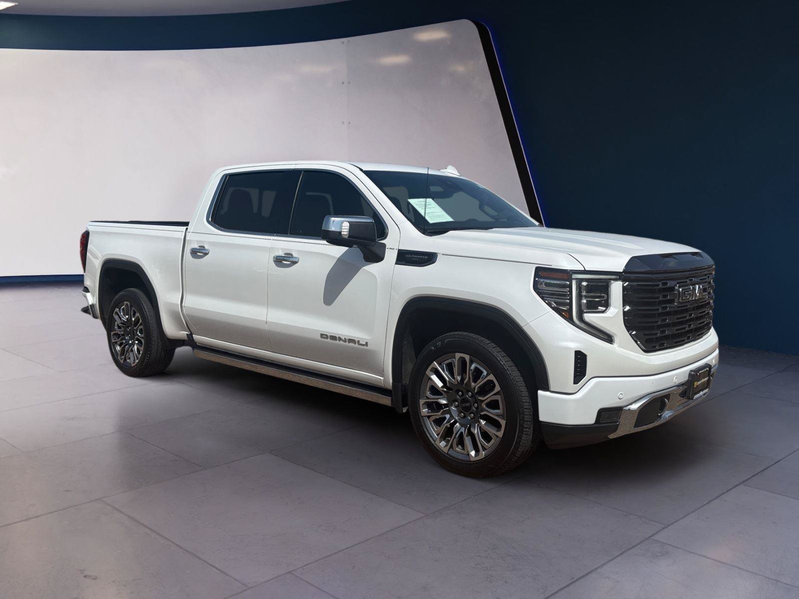 Used 2023 GMC Sierra 1500 Denali Ultimate AWD/4WD image 7