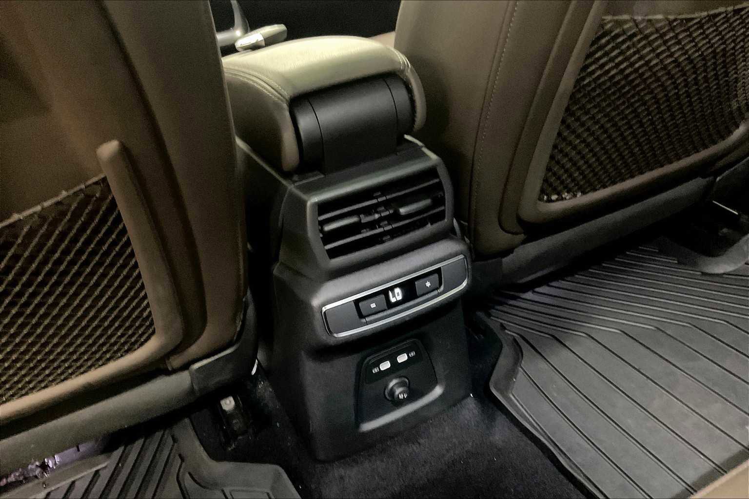 Certified 2023 Audi Q4 e-tron Prestige w/ Black Optic Package image 34