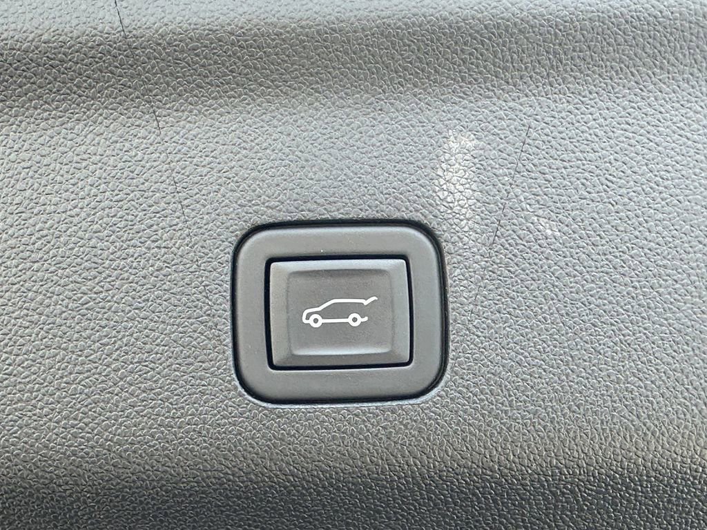 Certified 2024 Chevrolet Tahoe Premier image 8