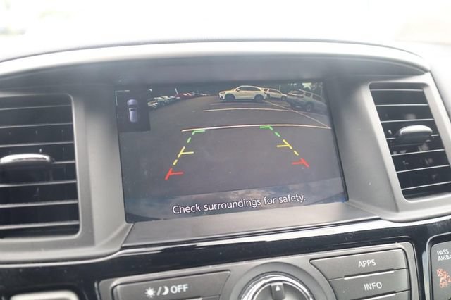 Used 2019 Nissan Pathfinder SV w/ SV All Weather Package AWD/4WD image 16