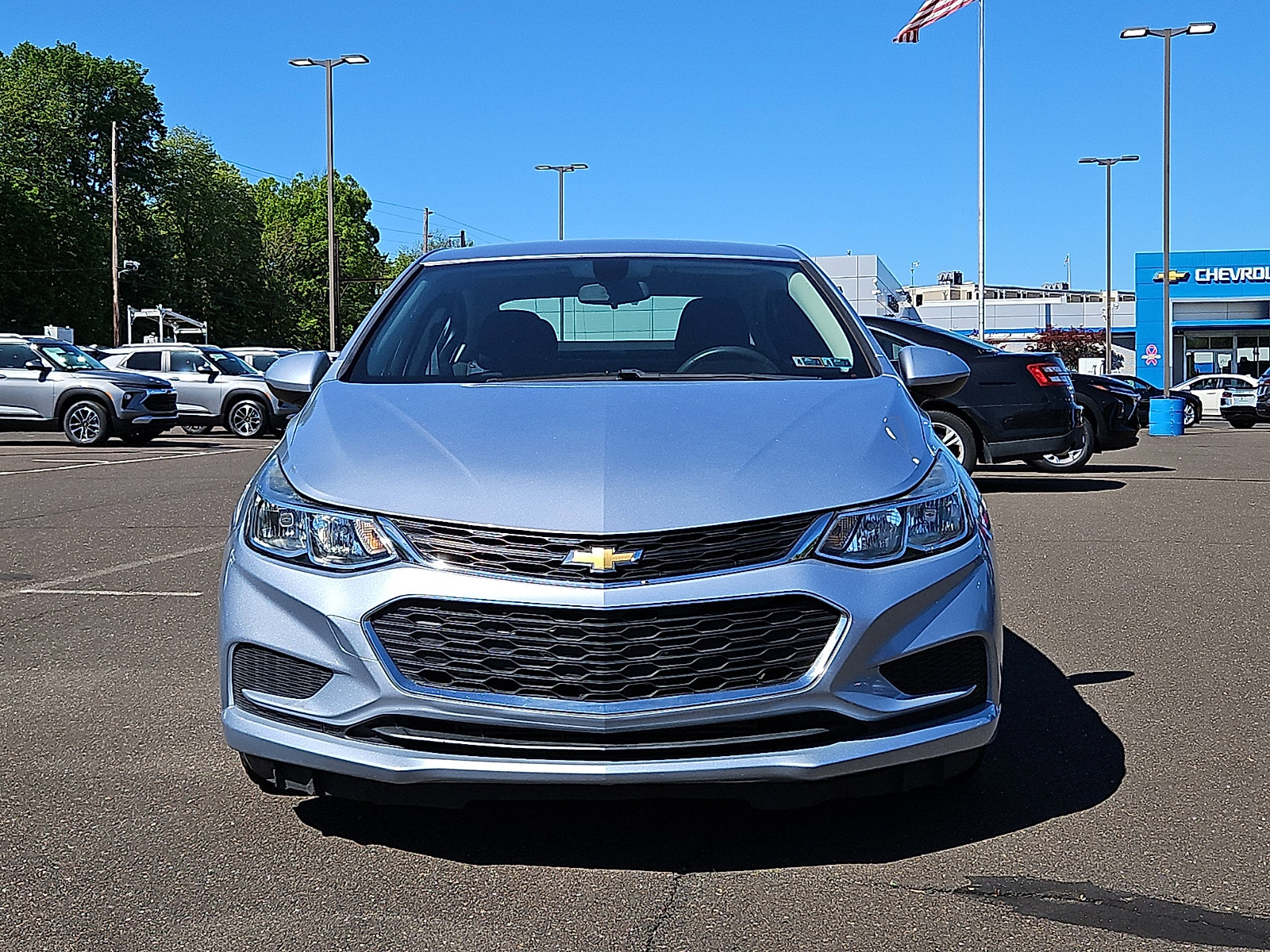 Used 2017 Chevrolet Cruze LS FWD image 2