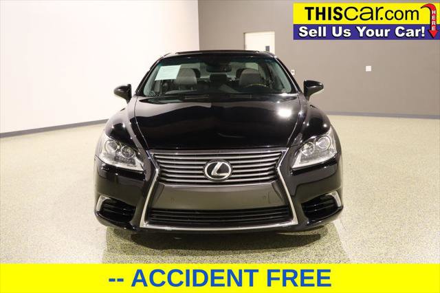 Used 2016 Lexus LS 460 w/ Comfort Package image 2