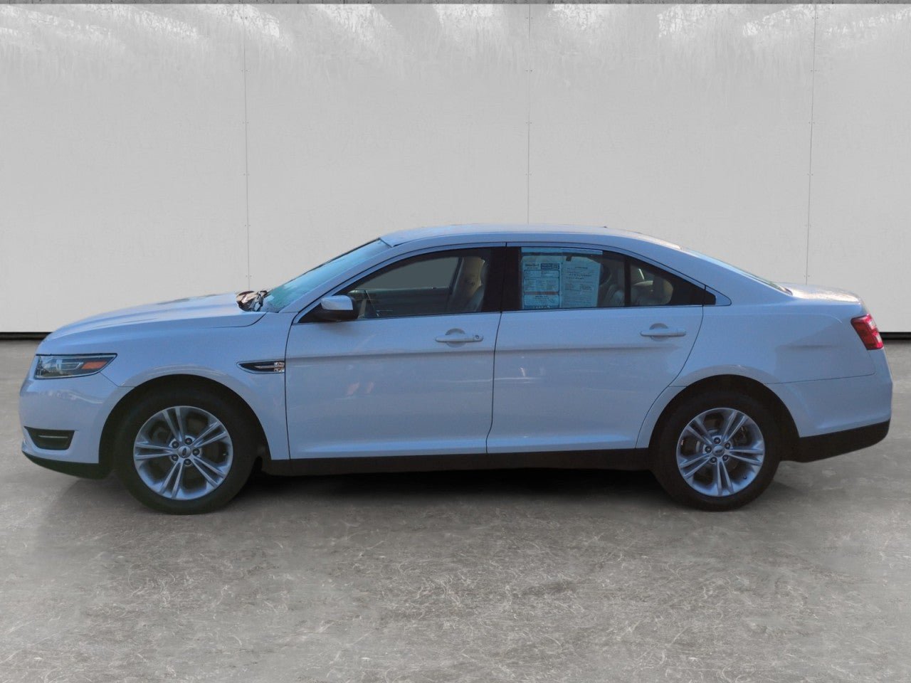 Used 2019 Ford Taurus SEL w/ Equipment Group 201A FWD image 4