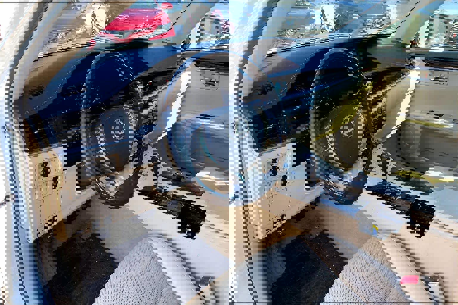 Used 2013 Lexus ES 350 w/ Luxury Pkg image 18