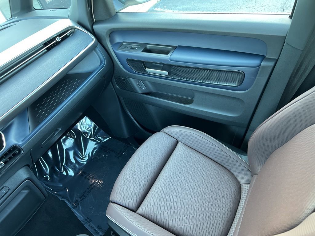 New 2025 Volkswagen ID. Buzz Pro S image 26