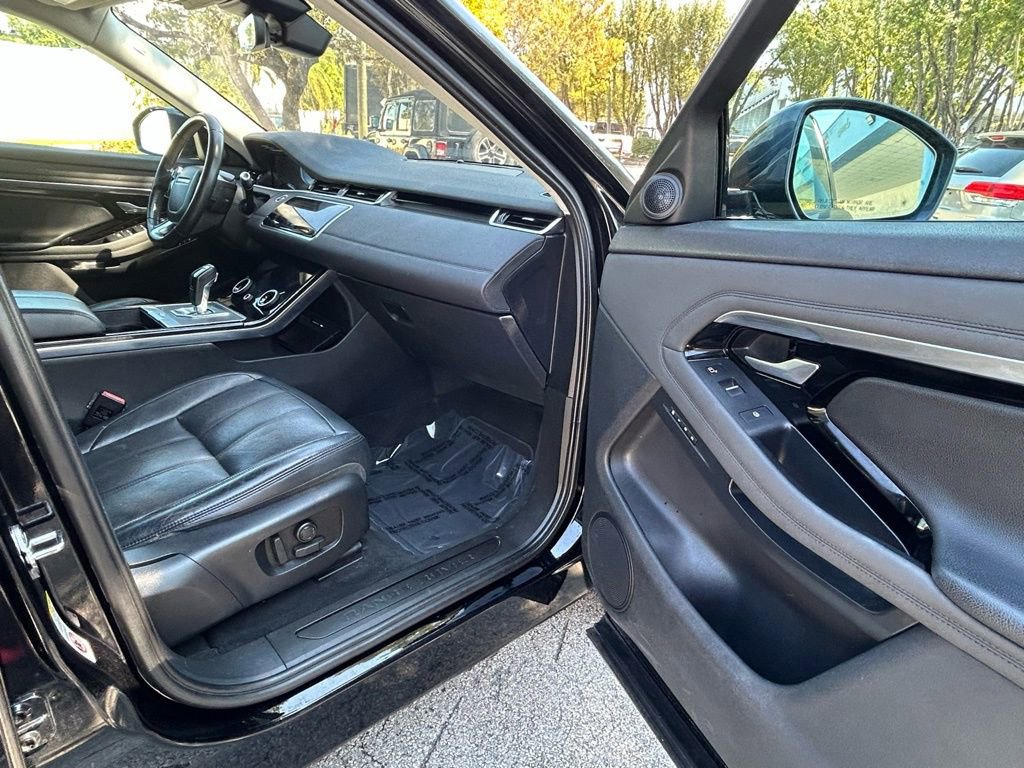 Used 2020 Land Rover Range Rover Evoque SE image 29