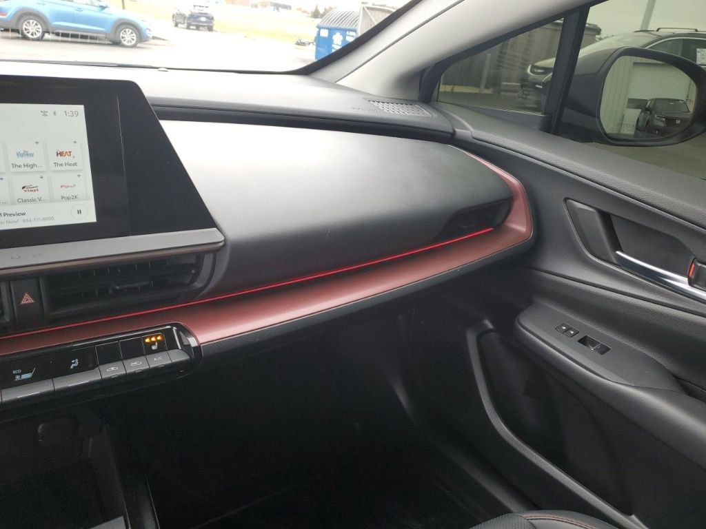 Used 2024 Toyota Prius Prime XSE image 27