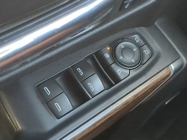 Used 2020 Chevrolet Silverado 1500 High Country w/ Technology Package AWD/4WD image 25