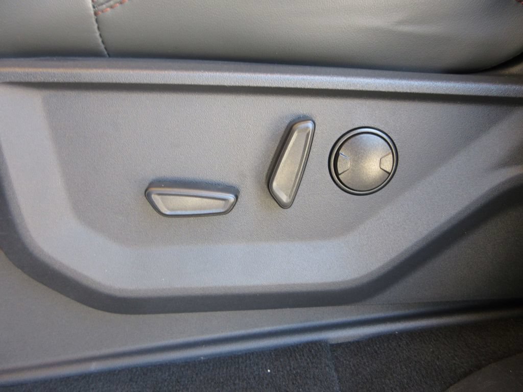 Certified 2025 Ford Expedition Max Active RWD image 12