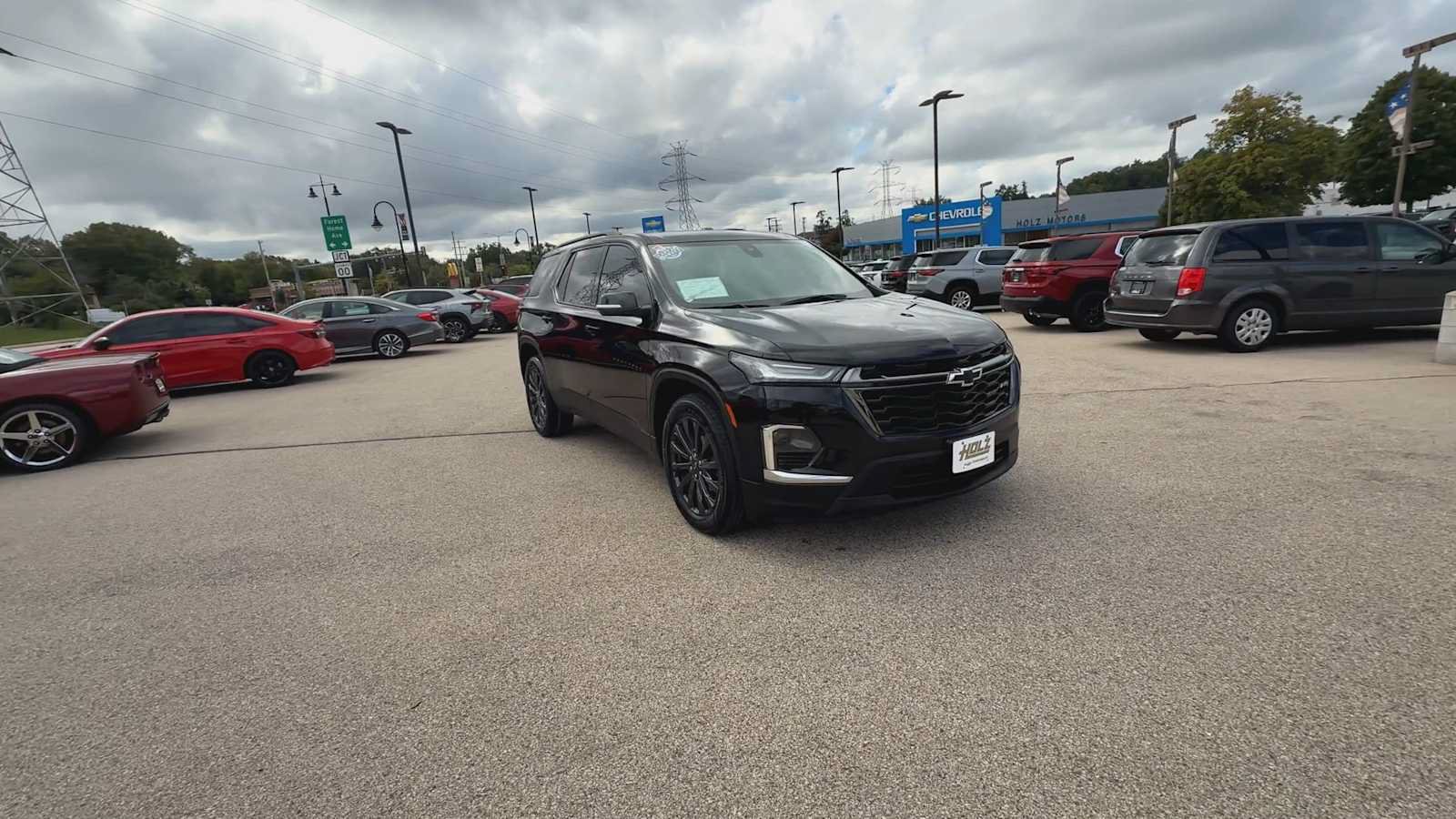 Certified 2023 Chevrolet Traverse RS w/ LPO, Floor Liner Package AWD/4WD image 2
