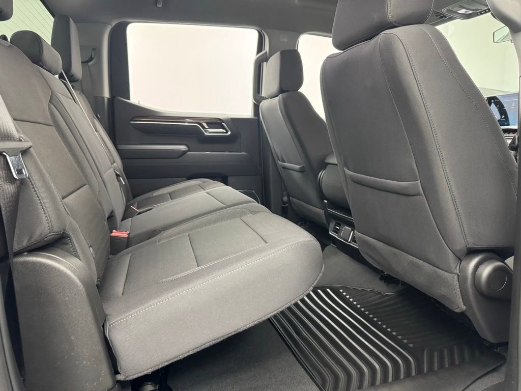 Used 2024 Chevrolet Silverado 1500 LT image 34