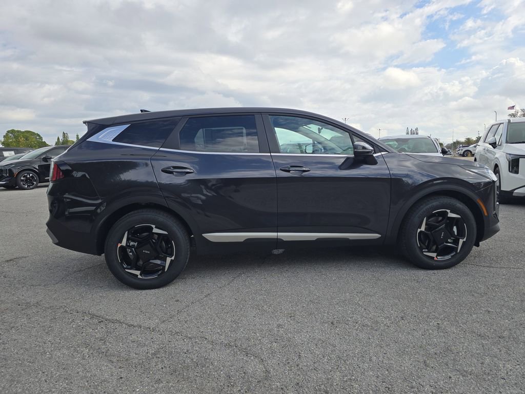 New 2026 Kia Sportage EX image 9