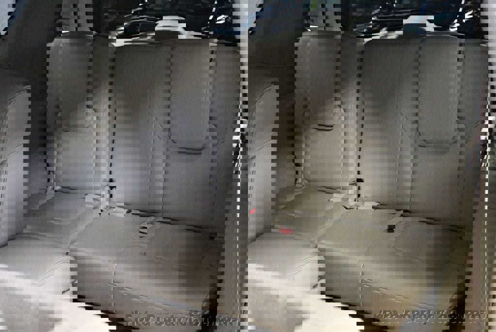 Used 2011 INFINITI QX56 4WD w/ Theater Pkg image 22