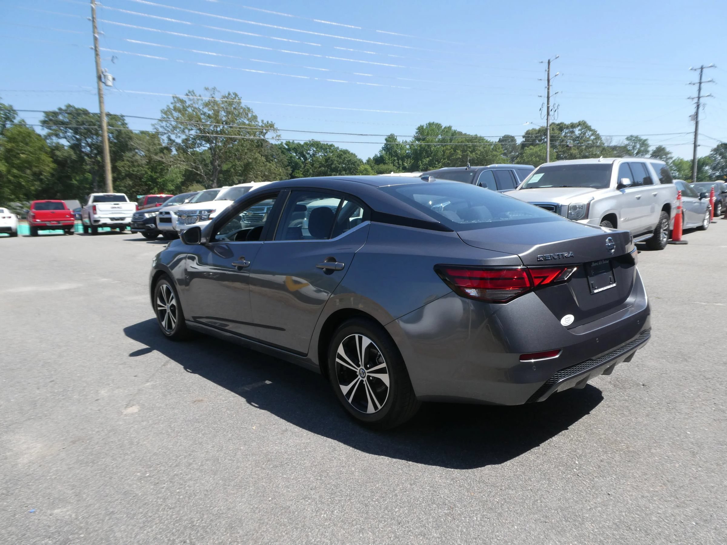 Used 2021 Nissan Sentra SV FWD image 8