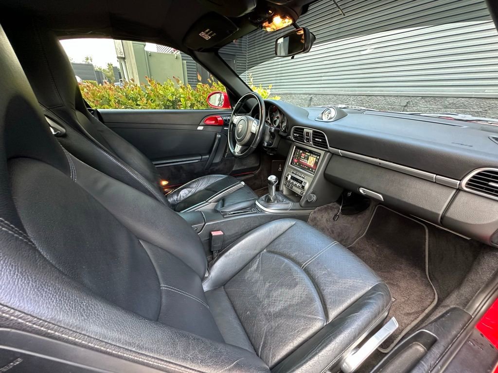 Used 2006 Porsche 911 Carrera 4S image 31