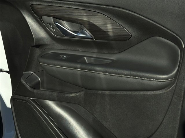 Used 2024 GMC Terrain SLE image 37