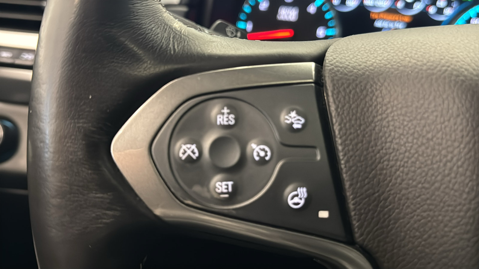 Used 2020 Chevrolet Tahoe Premier w/ Premier Plus Edition AWD/4WD image 13