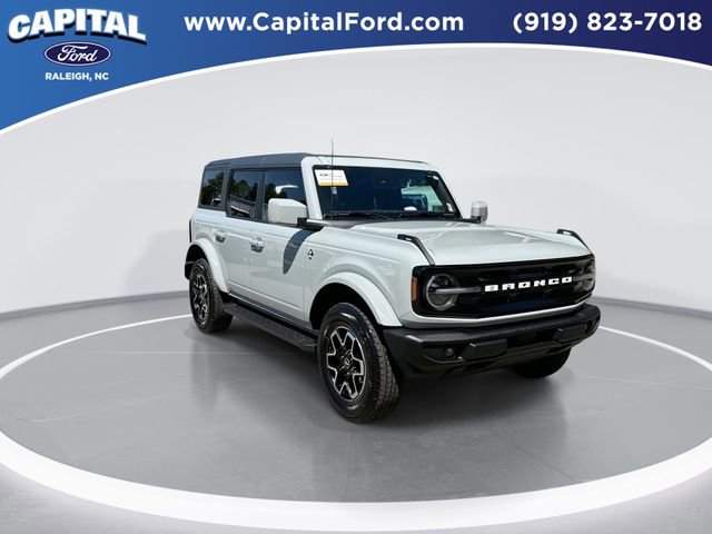 Used 2023 Ford Bronco Outer Banks AWD/4WD image 2