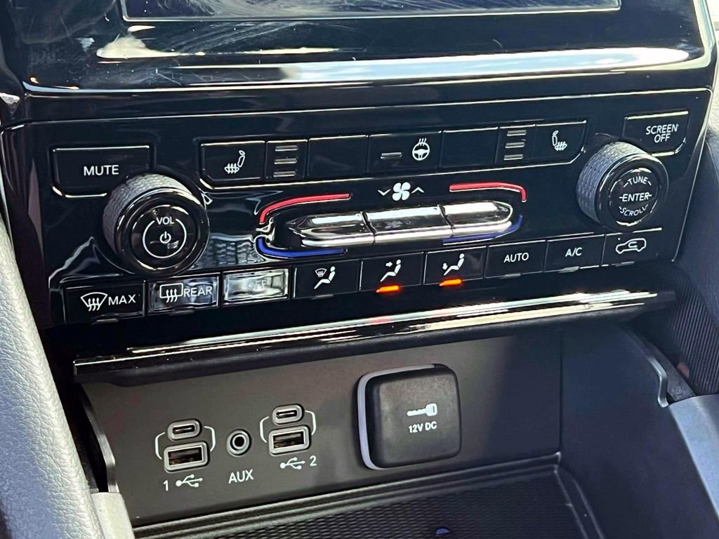 Certified 2025 Jeep Grand Cherokee L Altitude AWD/4WD image 29