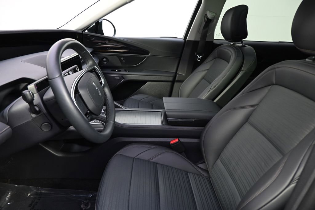 New 2026 Lincoln Nautilus Reserve image 13