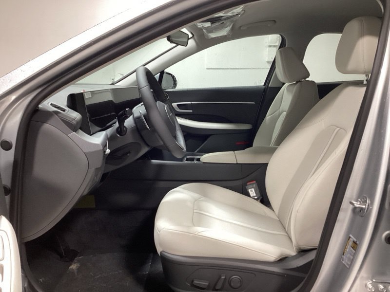 New 2026 Hyundai Sonata SEL FWD image 17