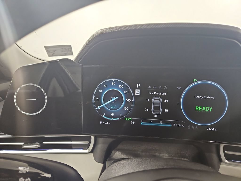 Certified 2025 Hyundai Elantra Limited w/ Cargo Package FWD image 17