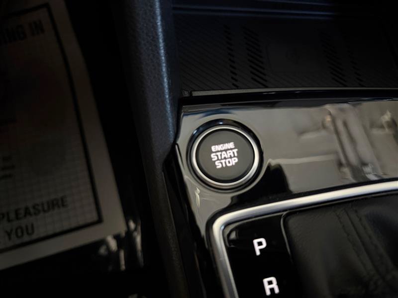 Used 2025 Kia Sportage EX FWD image 27