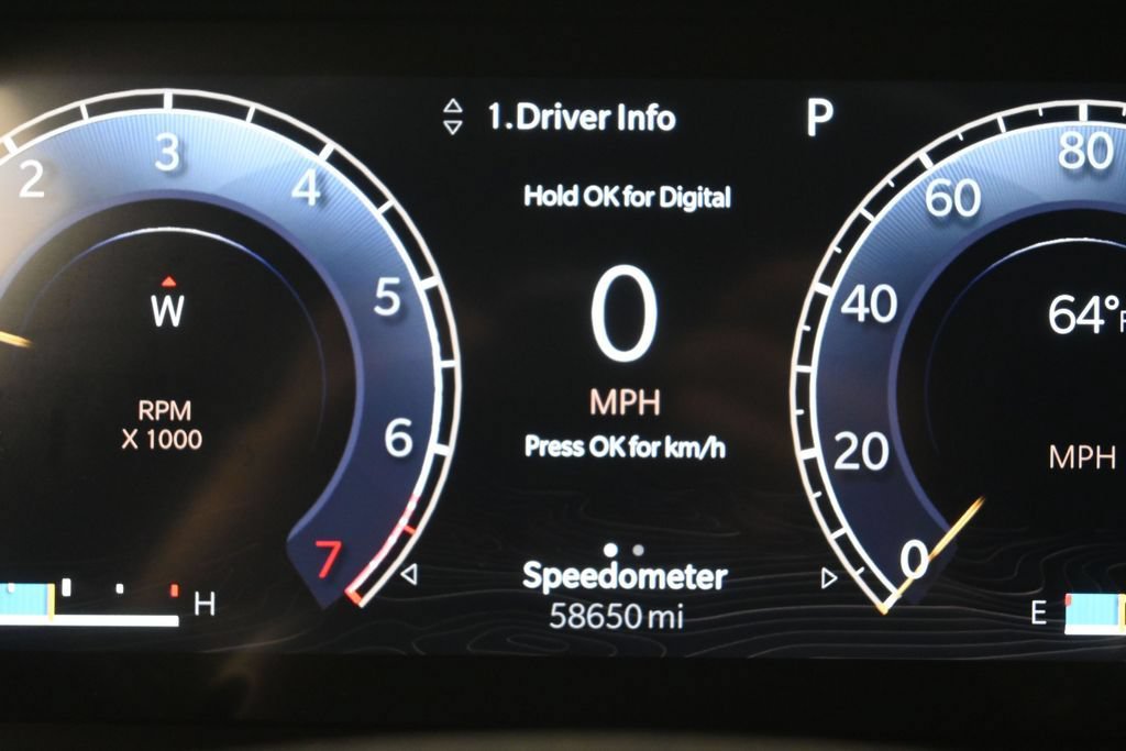 Used 2023 Jeep Grand Cherokee Altitude AWD/4WD image 12