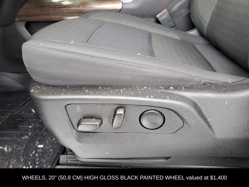 Used 2024 Chevrolet Silverado 2500 LT w/ Midnight Edition image 7