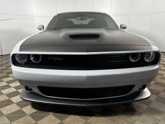 Used 2022 Dodge Challenger R/T w/ T/A Package image 8