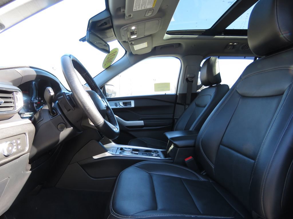 Used 2021 Ford Explorer Limited w/ Hybrid Equipment Group 310A image 10