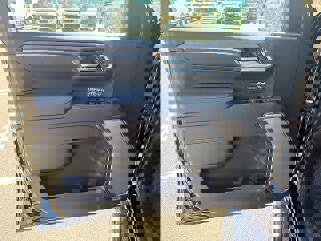 New 2026 Chevrolet Silverado 1500 High Country w/ Midnight Edition image 10