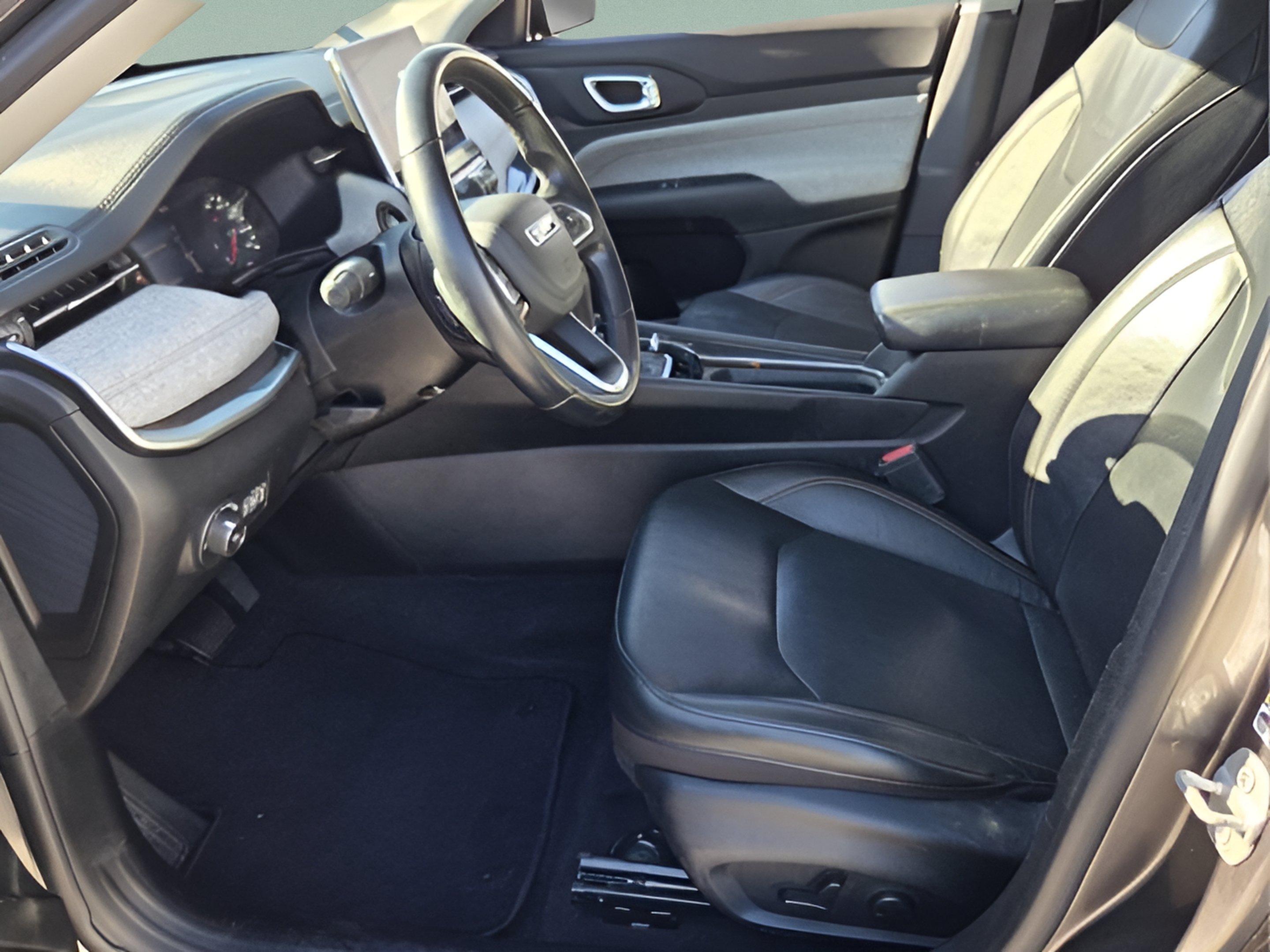 Certified 2022 Jeep Compass Latitude AWD/4WD image 9