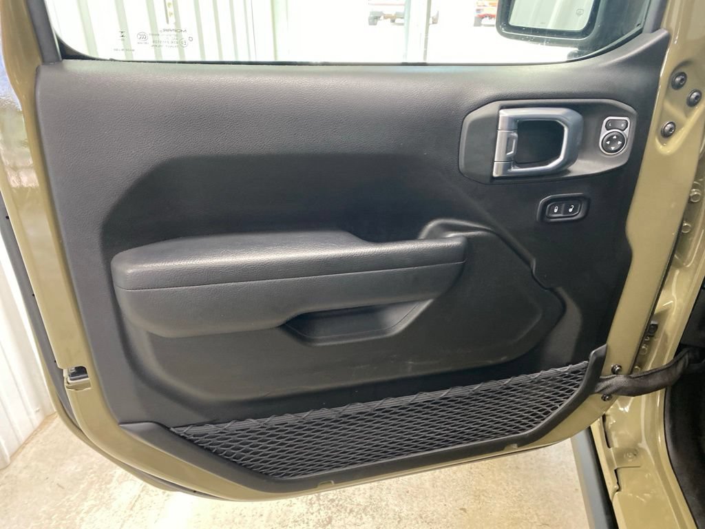 Used 2026 Jeep Gladiator Mojave AWD/4WD image 28