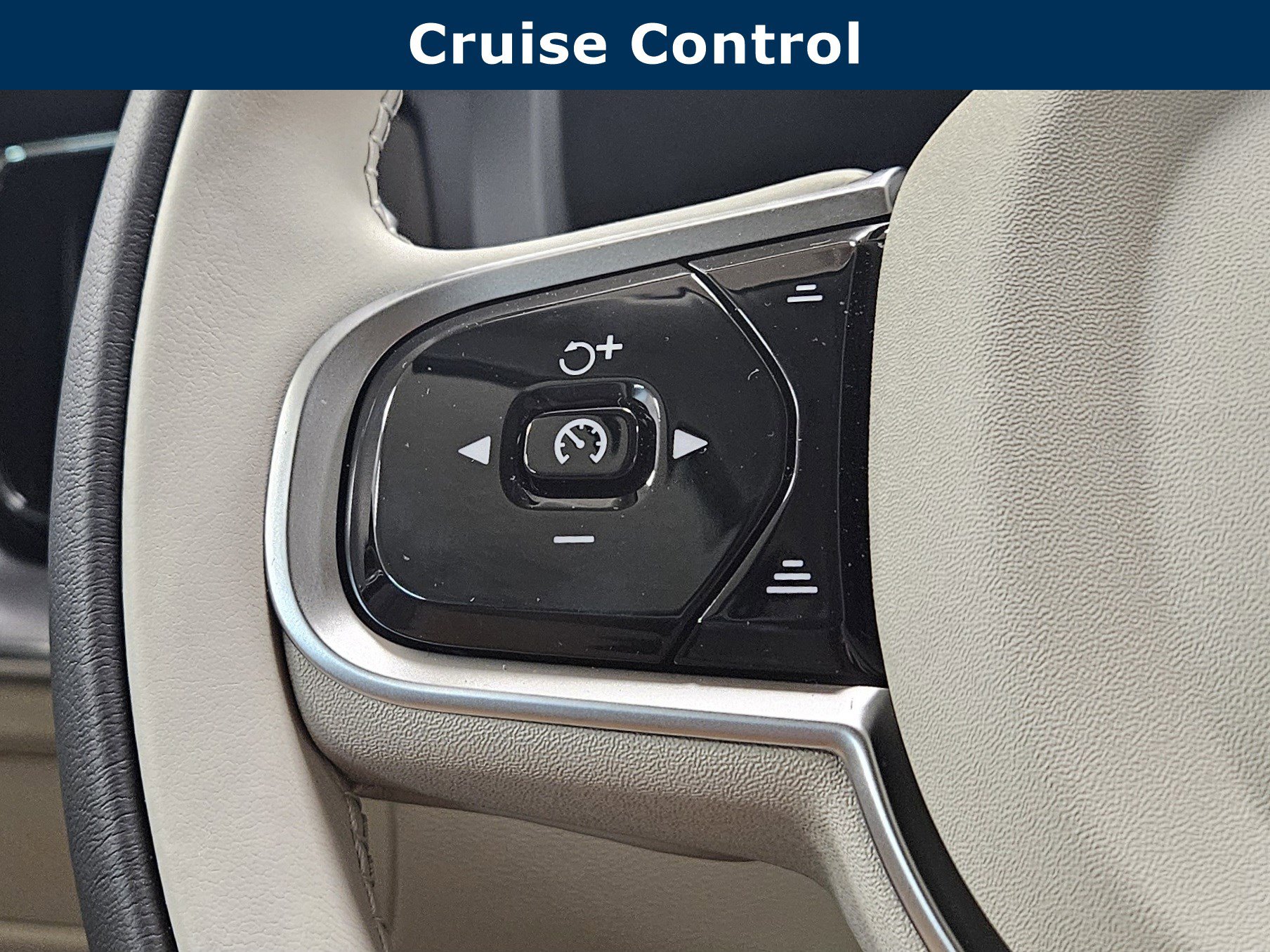 New 2025 Volvo XC60 T8 Core w/ Protection Package Premier image 34