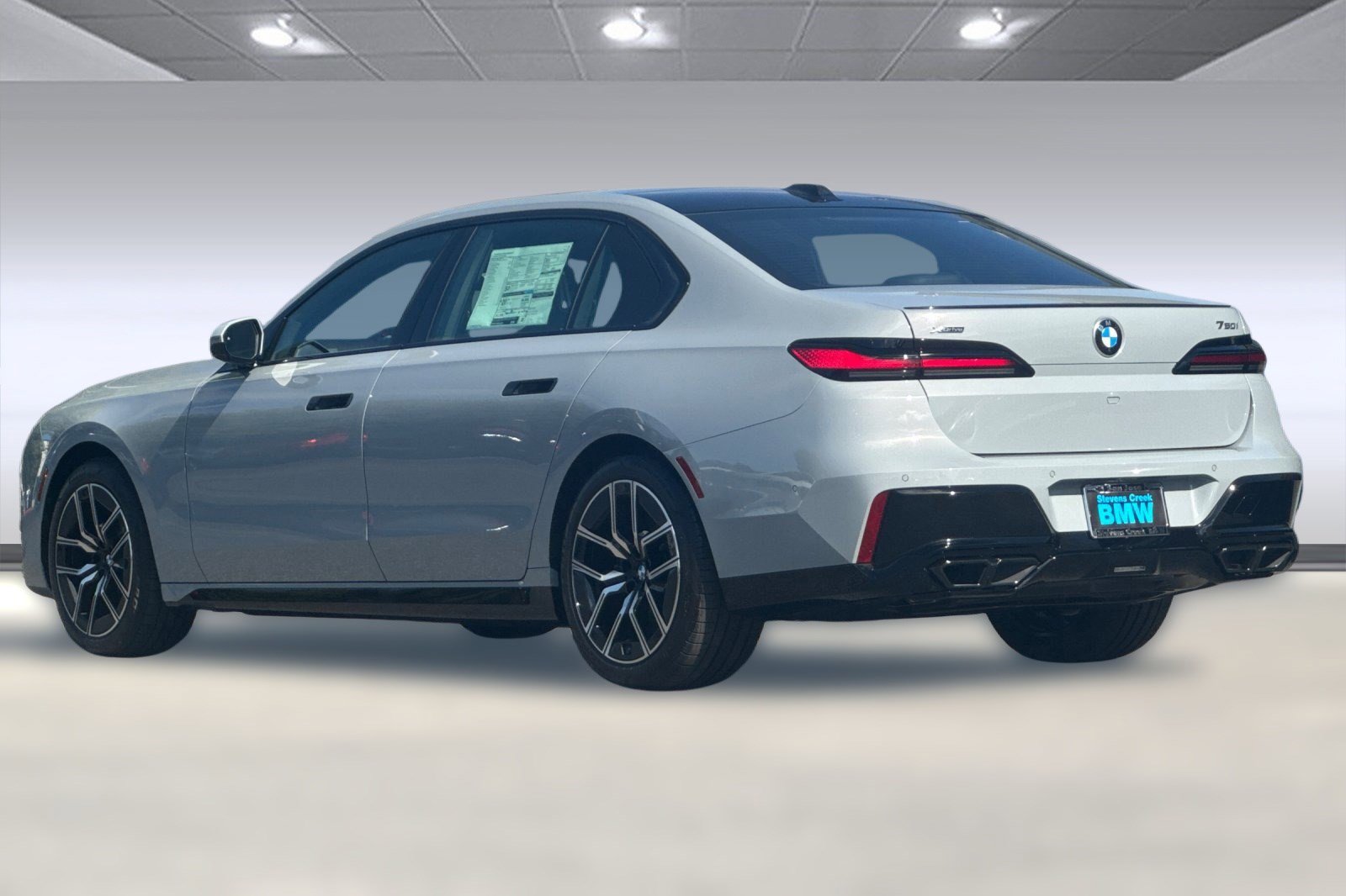 New 2025 BMW 760i xDrive image 3