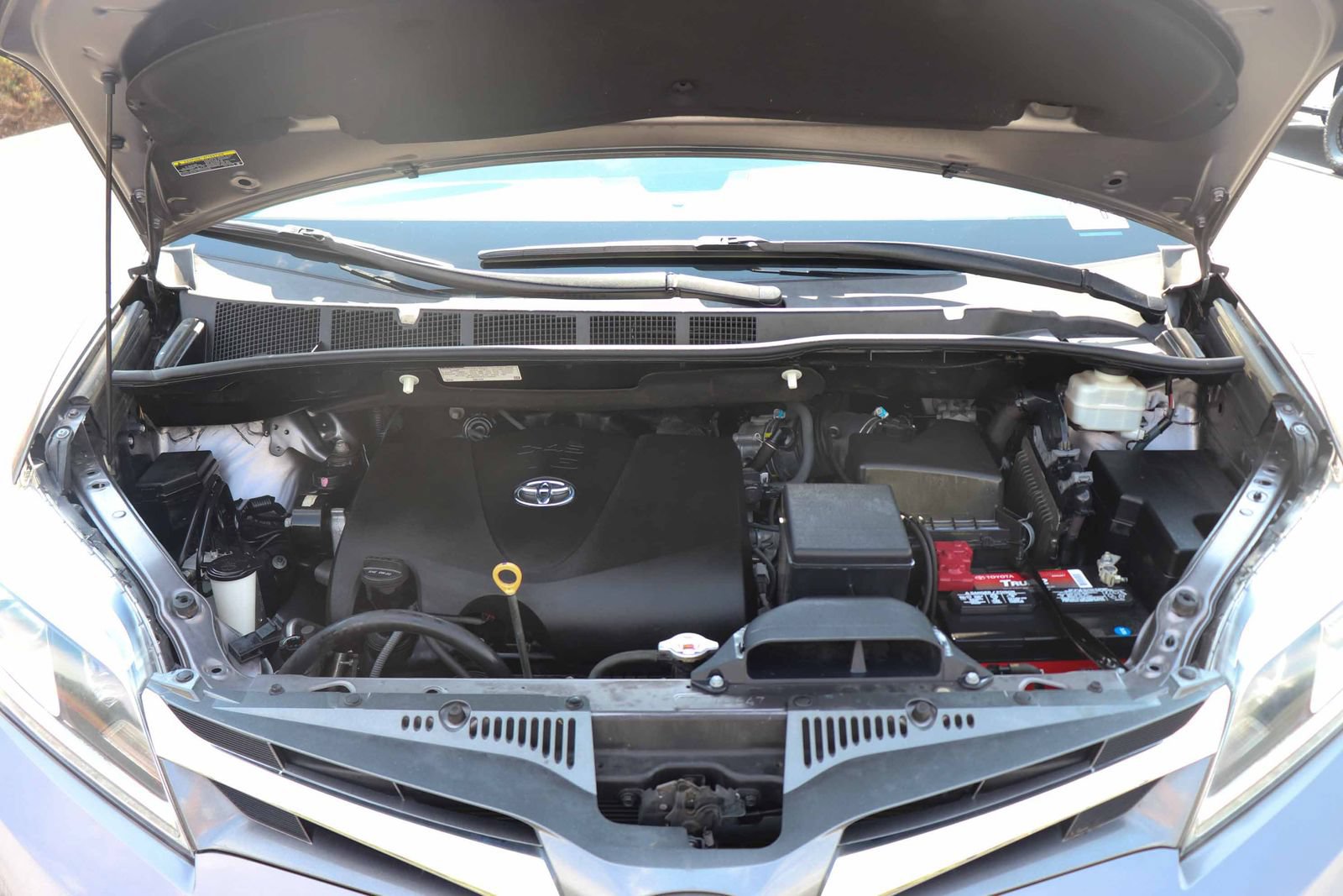 Certified 2020 Toyota Sienna Limited FWD image 34