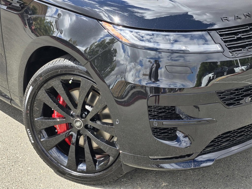 New 2025 Land Rover Range Rover Sport Dynamic SE image 6