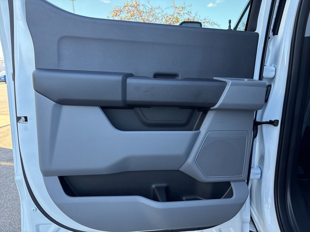 New 2026 Ford F350 XL image 40