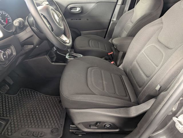 Used 2021 Jeep Renegade Latitude w/ Convenience Group image 12