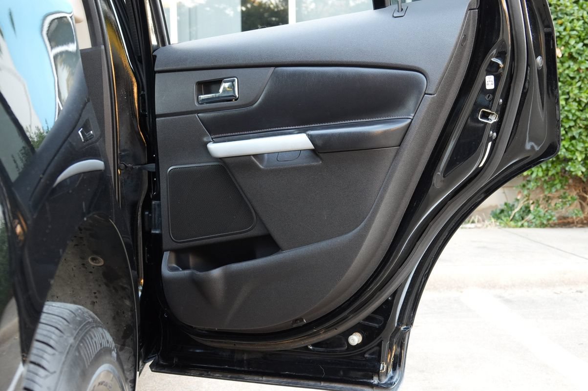 Used 2011 Ford Edge SEL w/ 202A Rapid Spec Order Code FWD image 39