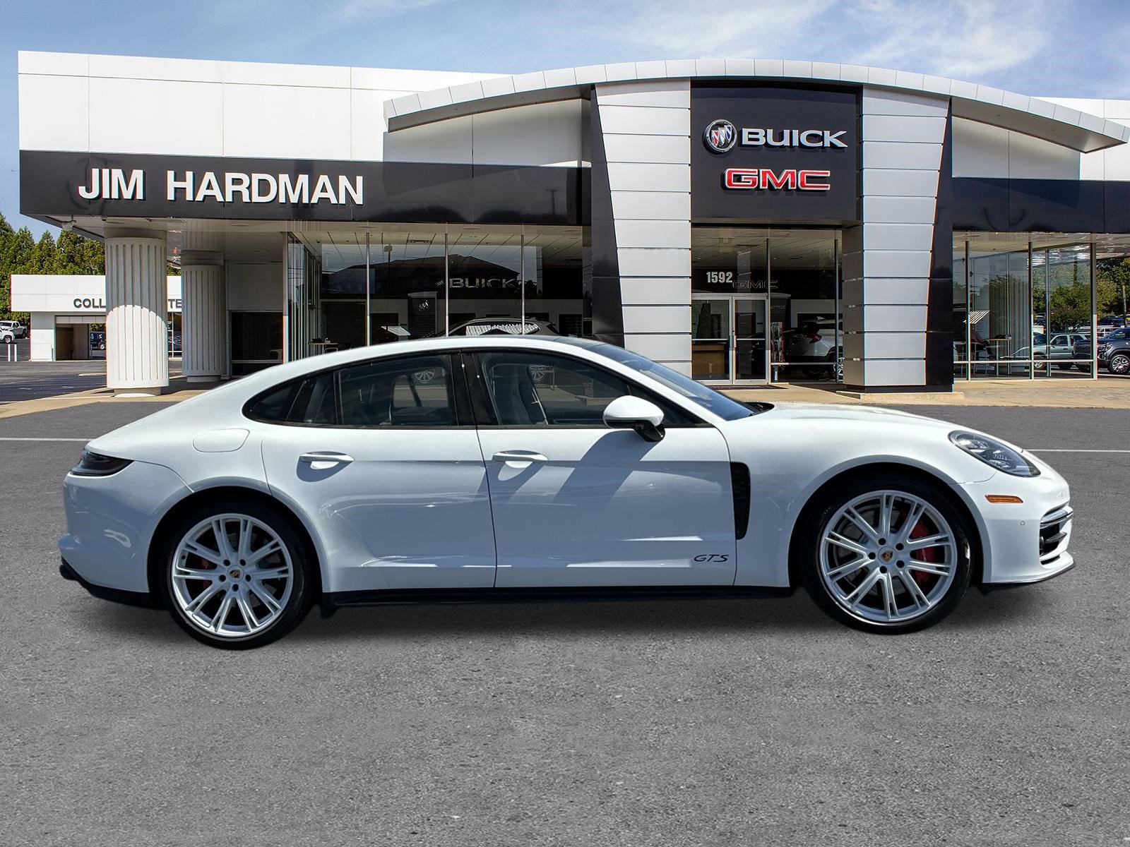 Used 2021 Porsche Panamera GTS image 8
