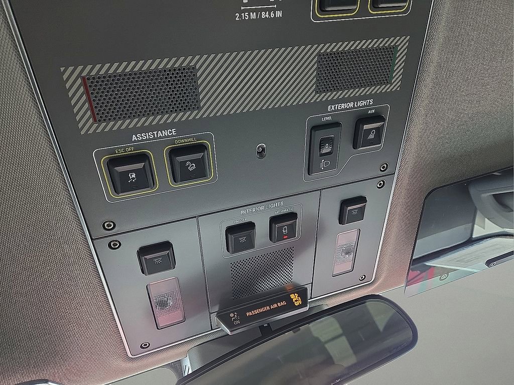 Used 2025 INEOS Grenadier image 31