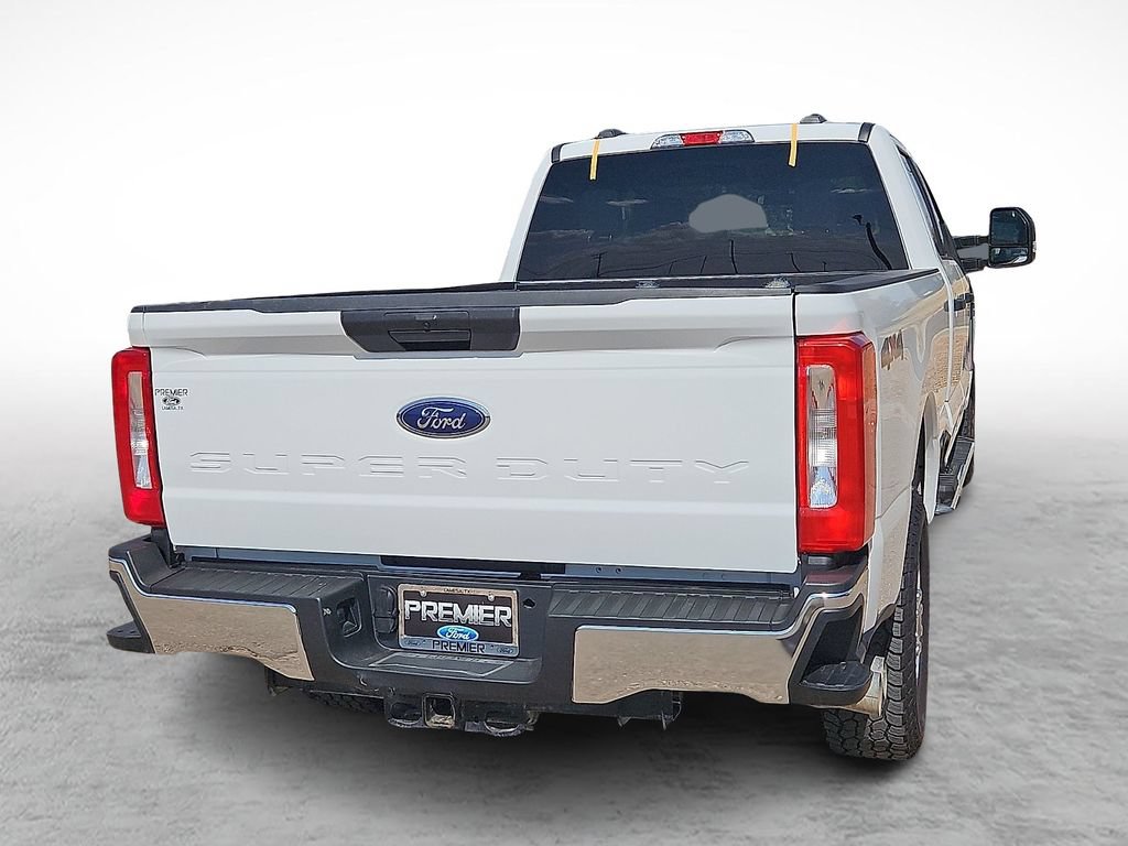 Used 2025 Ford F250 XLT AWD/4WD image 10