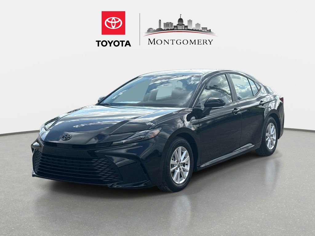 Used 2025 Toyota Camry LE image 7