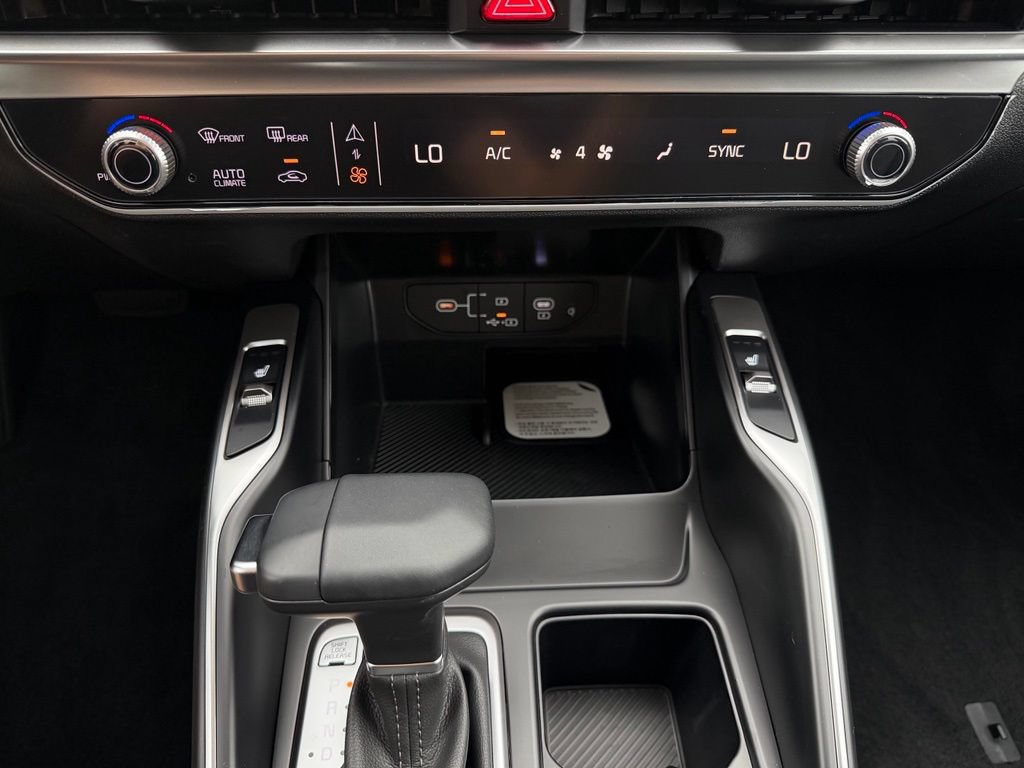 New 2026 Kia Sorento S FWD image 21