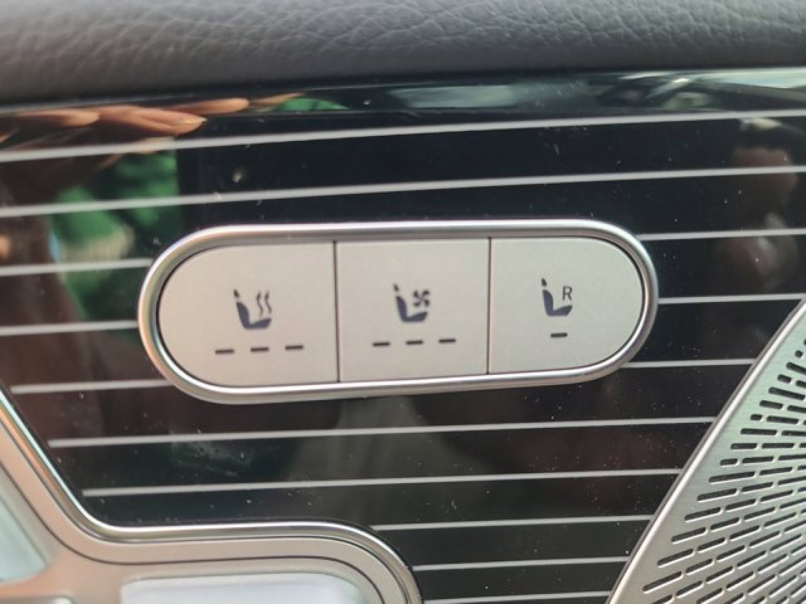 Used 2024 Mercedes-Benz GLE 350 4MATIC image 27