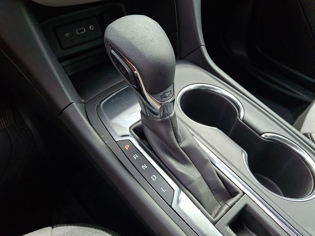 Used 2023 Chevrolet Equinox LS w/ LPO, Floor Liner Package FWD image 14
