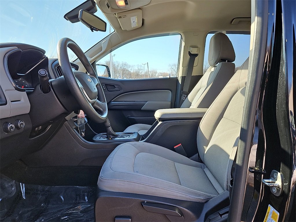 Used 2018 Chevrolet Colorado W/T w/ Custom Special Edition image 14